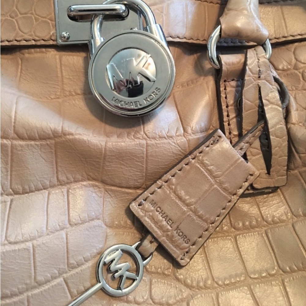 💯%MichaelKors[preloved]